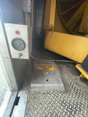 1750 KW Caterpillar #3516, 480 Volts, low hour - Image 7