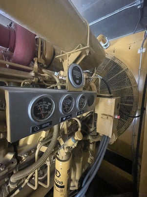 1750 KW Caterpillar #3516, 480 Volts, low hour - Image 9