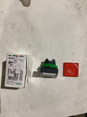 Schneider zb5cw343 push button new - Image 1
