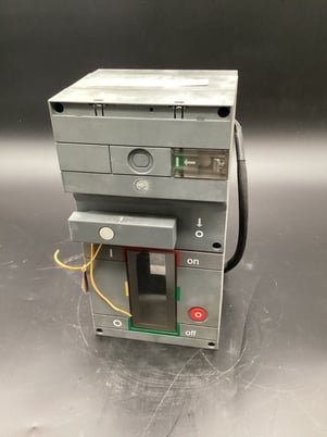 Abb sace isomax s molded case circuit breaker used - Image 1