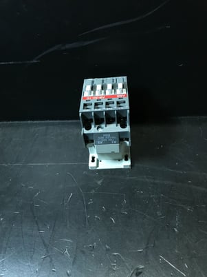 ABB A9-20-10 Contactor 110V, 50Hz, 110-120V, 60Hz USED - Image 2