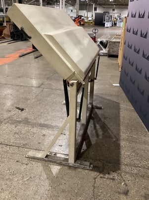 Modular Incline Redirect Table USED - Image 5