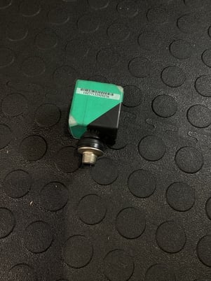 PEPPERL+FUCHS NBN40-L2-A2-V1 Inductive Sensor USED - Image 2