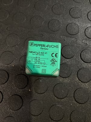 PEPPERL+FUCHS NBN40-L2-A2-V1 Inductive Sensor USED - Image 4