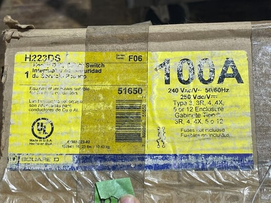 100 Amp. Square D, H223DS, Fusible Safety Disconnect Switch, 240 Volts, 2P, Type 4X, Stainless Steel, unused - Image 2