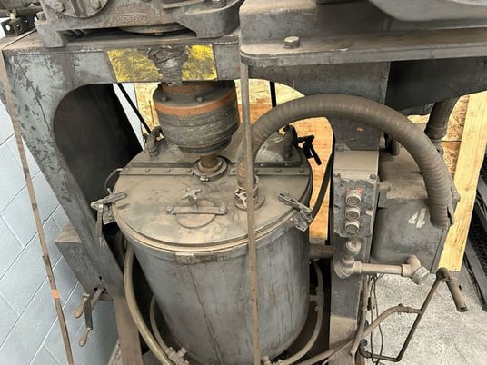 Nelson type #7, class 1 attrition mill - Image 4