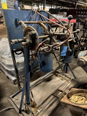 Dependable Foundry #100, shell core machine - Image 1