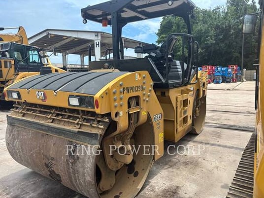 Caterpillar CB13 OSC, Twin Drum Roller, 819 hours, S/N: PWP01399, 2024 - Image 3