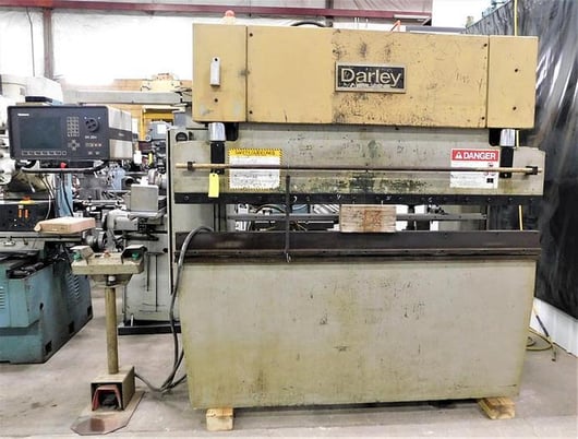 55 Ton, Darley #EHP50-20/15, hydraulic press brake, 4.72" stroke, 10" throat, 61" between housing, Delem - Image 1