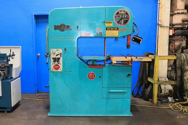 36" x 13" DoAl #3613-1, vertical band saw, 30-5200 RPM, air actuated power table feed, variable speed, DoAll - Image 2