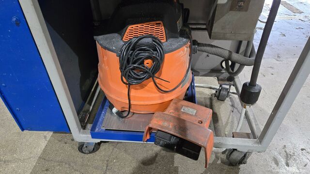 Custom dual saw blade metal finishing machine, dual 1/2 HP motors - Image 3