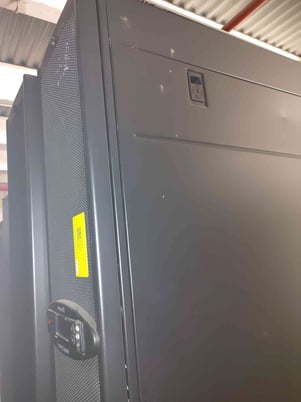 10 Ton, APC #ACRD100, InRow RD CRAC Unit, Air Cooled, R410A, 550/238 psig, 208-240 VAC, 2010 - Image 8