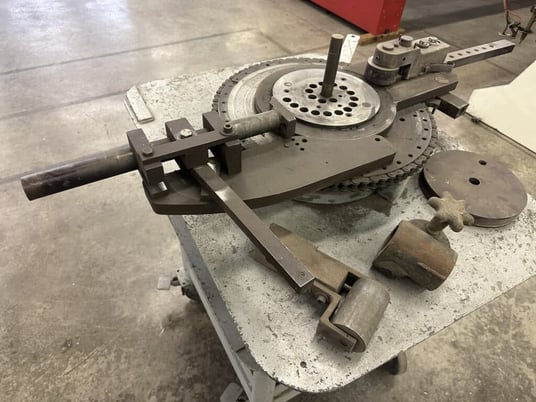 DiAcro #3, manual bender with dies & heavy duty mobile steel table - Image 4