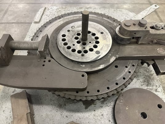 DiAcro #3, manual bender with dies & heavy duty mobile steel table - Image 5