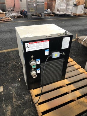 122&deg;F, 175 psig, Ingersoll-Rand #TS100, Air Cooled Air Dryer, R407C, 1.1 kW, 115 V, 2002 - Image 3