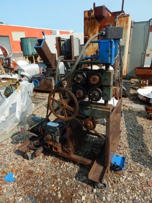 2-Roll Puller, 6" diameter x 10" L, w/Motor - Image 1