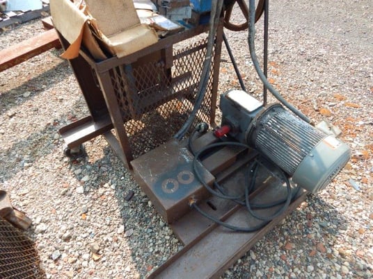 2-Roll Puller, 6" diameter x 10" L, w/Motor - Image 2