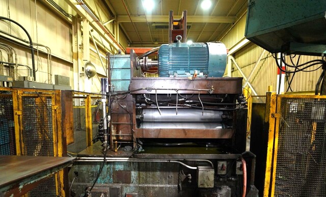 60000 lb. Sesco #12-1042, 54" cradle straightener servo feed line, .562"Thickness, 72" OD - Image 4