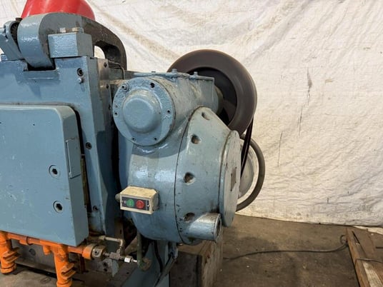 3/8" x 10' Cincinnati #2510, mechanical squaring shear, 18" throat, 36" front operated power back gauge, 128" - Image 5
