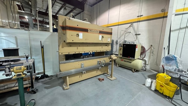 100 Ton, Standard Industrial #AB100-8, Hydraulic Press Brake, 8' overall, 77" between housing, 13" open, 7" - Image 7
