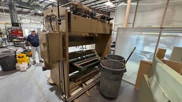 100 Ton, Standard Industrial #AB100-8, Hydraulic Press Brake, 8' overall, 77" between housing, 13" open, 7" - Image 9