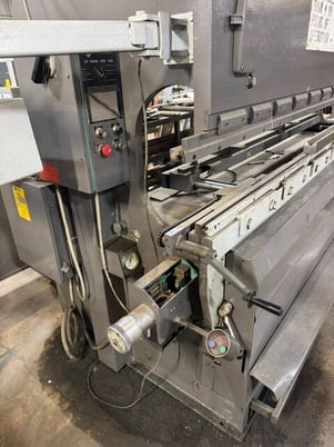 88 Ton, Promecam #RG-80-30, up-acting hydraulic brake, 10' overall, 96" between housing, 4" stroke, 14.6" - Image 5