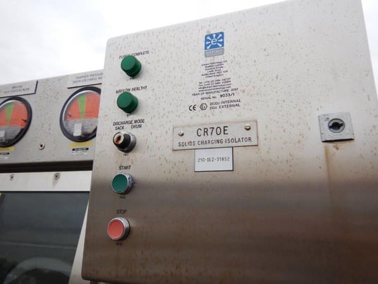 Extract Technologies Solids Charging Isolator - Image 2