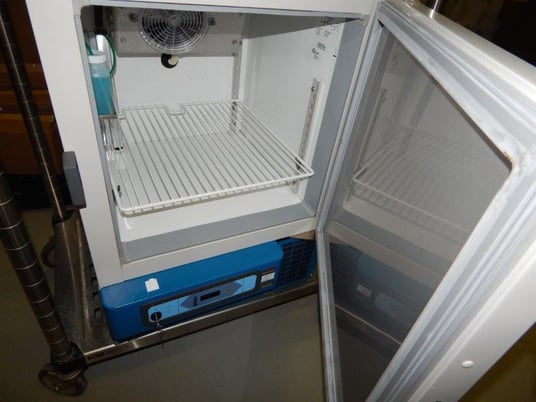 Thermo Fisher Incubator - Image 1