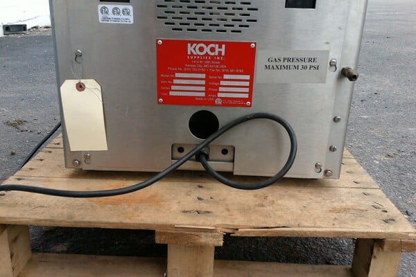 Koch #UV250, Vacuum Sealer, 16" Seal Bar w/Wire Cut Off, 1.25 HP Vacuum Pump, 2000 - Image 4