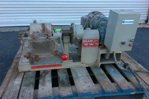 Bramley Beken, Blade Mixer, Stainless Steel, Jacketed, Tilt Discharge, 0.75 gallon, 1 HP, 230-460 V, 1992 - Image 3