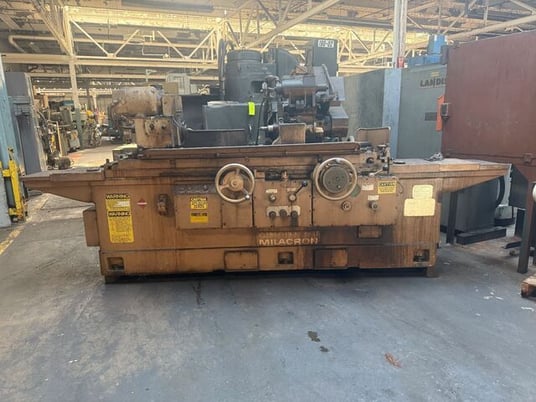 12" x 36" Cincinnati No. 12x36 Mdl. DE, universal cylindrical grinder, 18" wheel diameter, variable speed - Image 1