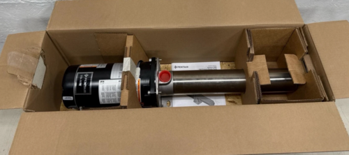 1-1/4" Sta-Rite 3, Stainless steel booster pump, 3 HP, 30 gpm, 3 phase ODP, 15' lift, new - Image 1
