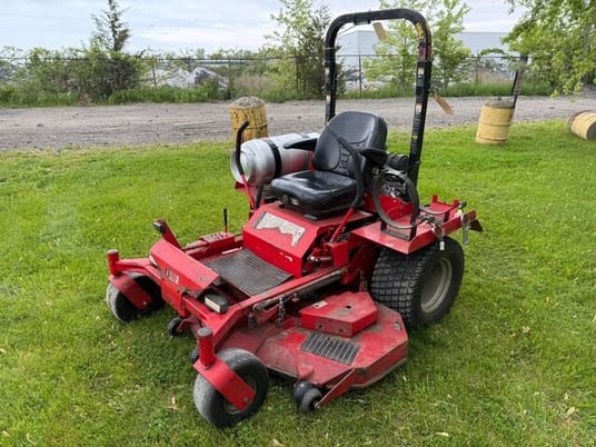 Snapper Pro #S200XTP, propane zero turn lawn mower, needs battery - Image 1