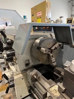 13" x 30" Clausing Metosa #C1330S, engine lathe, 8" Bison 3-jaw chuck, 1.5" bore, 5 HP, 2000 RPM, D1-5 Camlock - Image 6