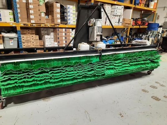 IPC, Eagle, 4 meter high window cleaning robot, 160" self climbing high rise window cleanikng system, 13' - Image 1