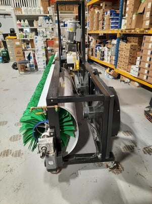 IPC, Eagle, 4 meter high window cleaning robot, 160" self climbing high rise window cleanikng system, 13' - Image 5