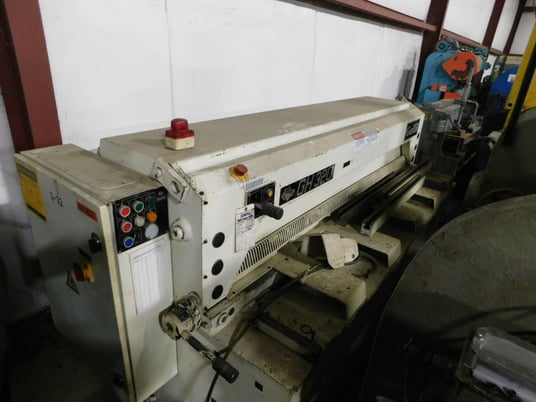 11 gauge x 6' Guifil #GH-320, hydraulic shear, 24" power back gauge, support arms, 5.5 HP, 1995 - Image 4
