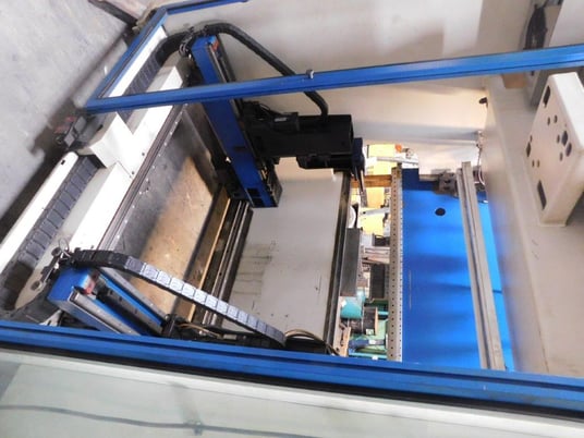 93 Ton, Trumpf #V85, press brake, Delem CNC Control, 6.8'OA, 6-Axis back gauge, 7.5 KW, 2005 - Image 4