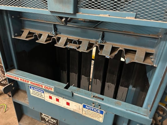 Marathon #4224, vertical baler, 42" x 24" opening, 1.5 HP, reconditioned - Image 3