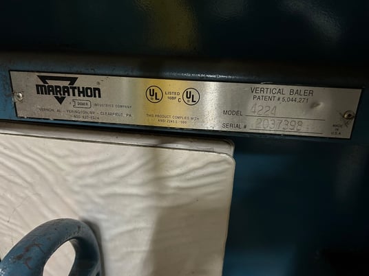 Marathon #4224, vertical baler, 42" x 24" opening, 1.5 HP, reconditioned - Image 4