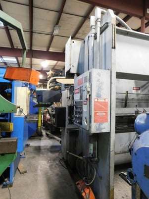 225 Ton, Pacific #J225-12, press brake, 12' overall, die holder, 1998 - Image 2