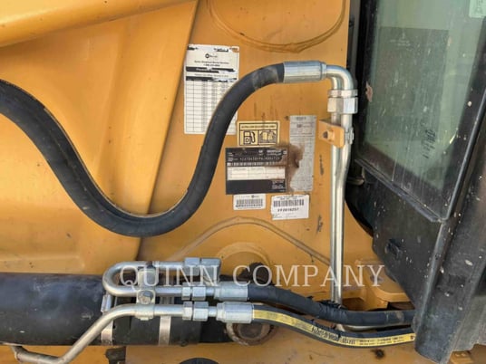 Cat 450F, Backhoe Loader, 2010 hours, S/N: HJR00472, 2015 - Image 6