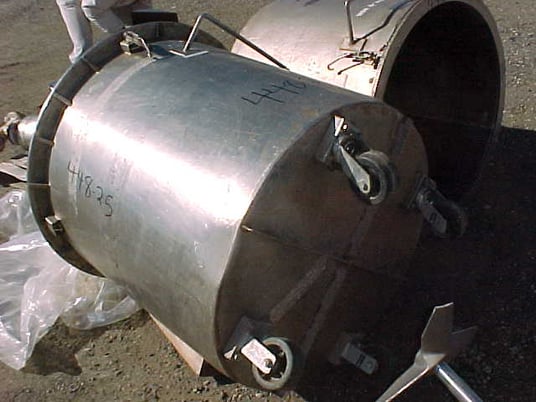 125 gallon Stainless Steel Vertical Storage Tank, 35" diameter x 35" Straight Side, Open Top, Flat Bottom - Image 3