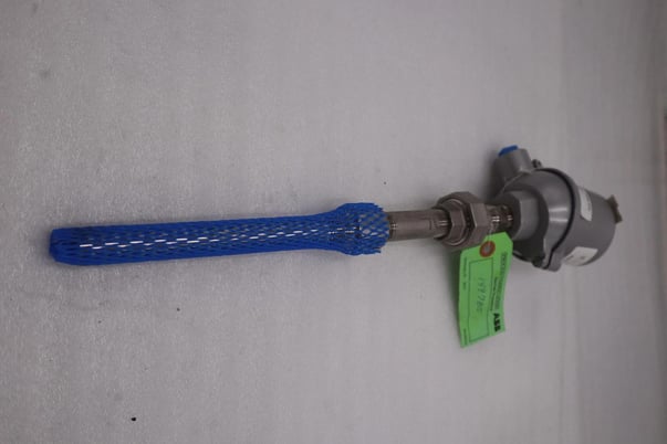 ABB V10186-LT1T0600S3A57 Temperature Sensor PT100 B NEW UNIT STOCK G735 - Image 1