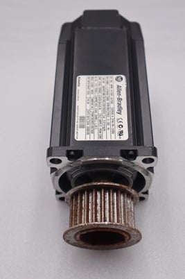 Allen-bradley mpm-a1153f-sj72aa series a inverter duty servo motor stock #2786 - Image 6
