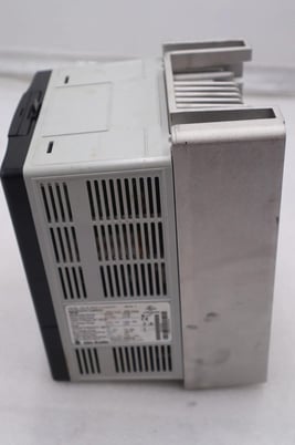 20ad8p0a3aynanc0 Allen-Bradley bradley powerflex 70 5hp ac drive 480 volt stock 3303 - Image 2