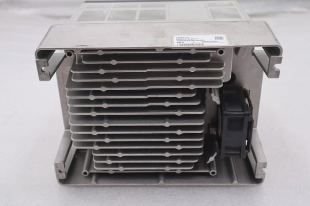 20ad8p0a3aynanc0 Allen-Bradley bradley powerflex 70 5hp ac drive 480 volt stock 3303 - Image 3