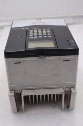 20ad8p0a3aynanc0 Allen-Bradley bradley powerflex 70 5hp ac drive 480 volt stock 3303 - Image 7