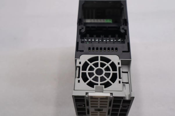 Allen-Bradley BRADLEY 25A-D4P0N104 POWERFLEX 523 1.5kW/2.0HP SER A STOCK #1891 - Image 6