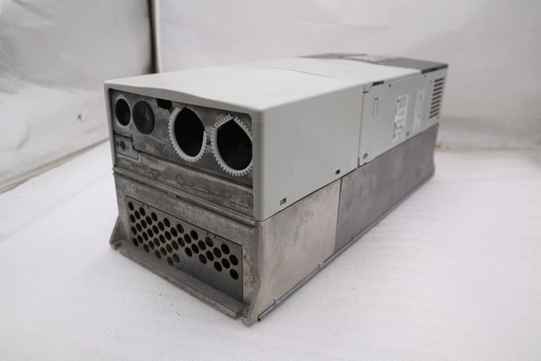 Allen-Bradley Bradley 20BD065A0AYNAND0 /B PowerFlex 700 480V 65A AC Drive STOCK H1566 - Image 3